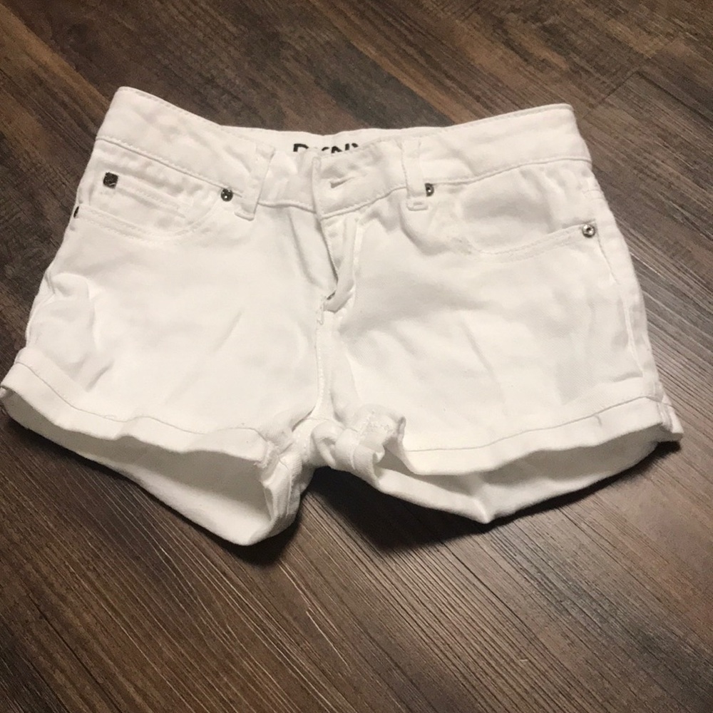 DKNY white shorts girls